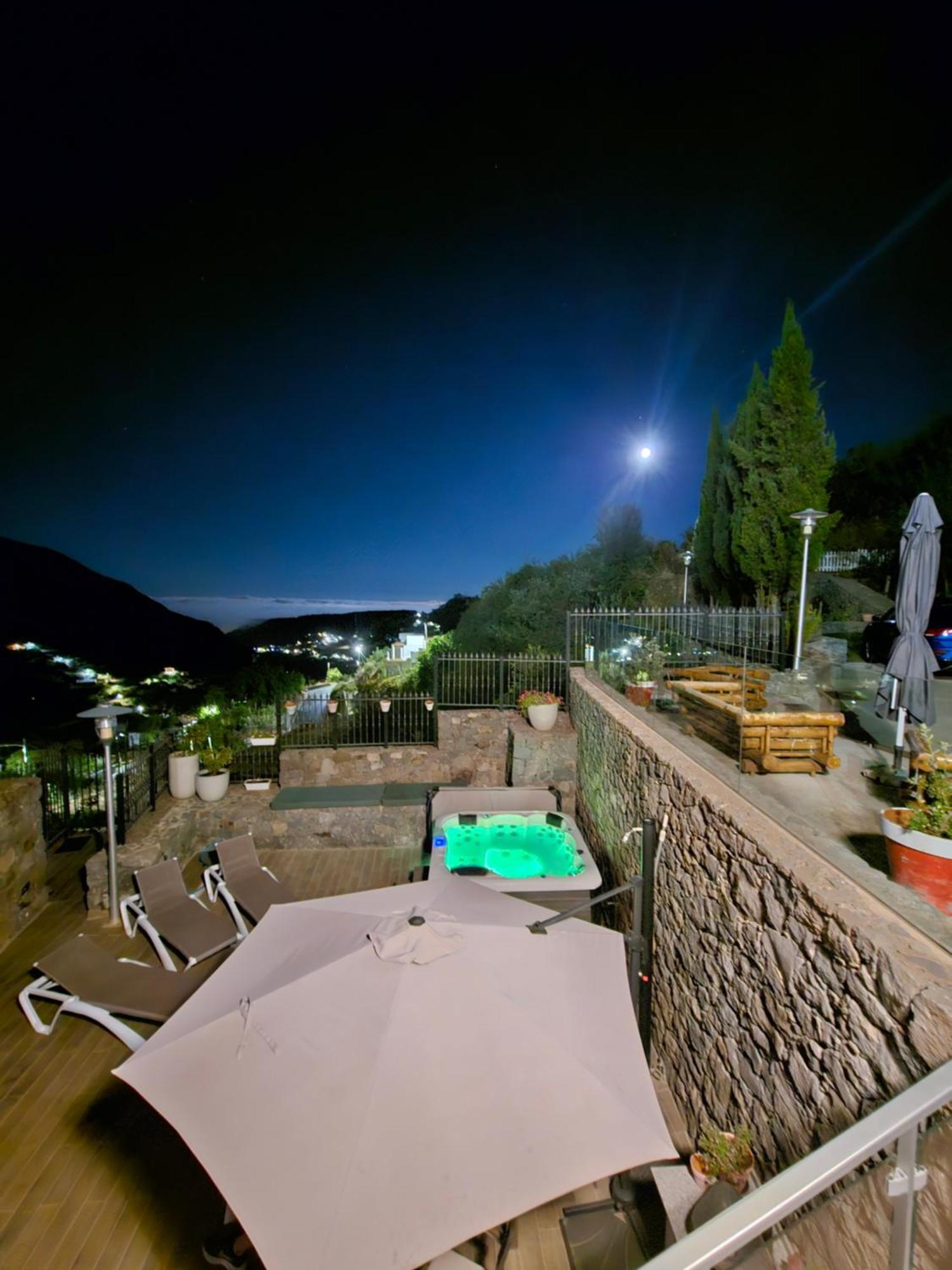Villa Mogarén: jacuzzi&beautiful views Vega de San Mateo Exterior foto